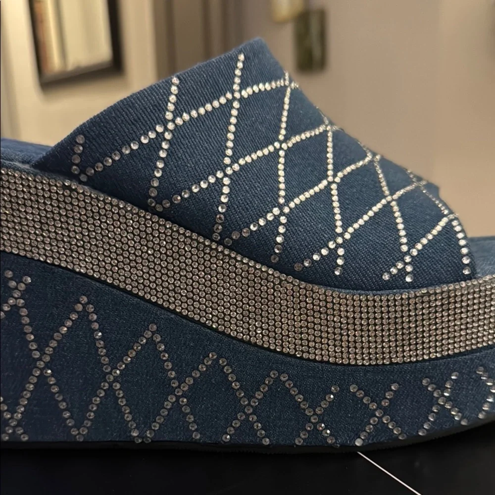 Cape Robbin❣️ Blue Denim Platform Wedge Mules/Slip-ons Women's Size 7 New in box